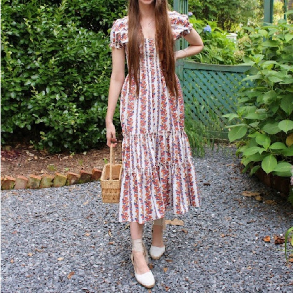 Smocked midi dress - Picture 2 of 6